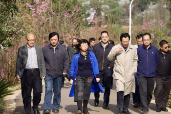 云南省委農(nóng)辦主任，省農(nóng)業(yè)廳黨組書記、廳長王敏正一行 調(diào)研我公司百草莊園